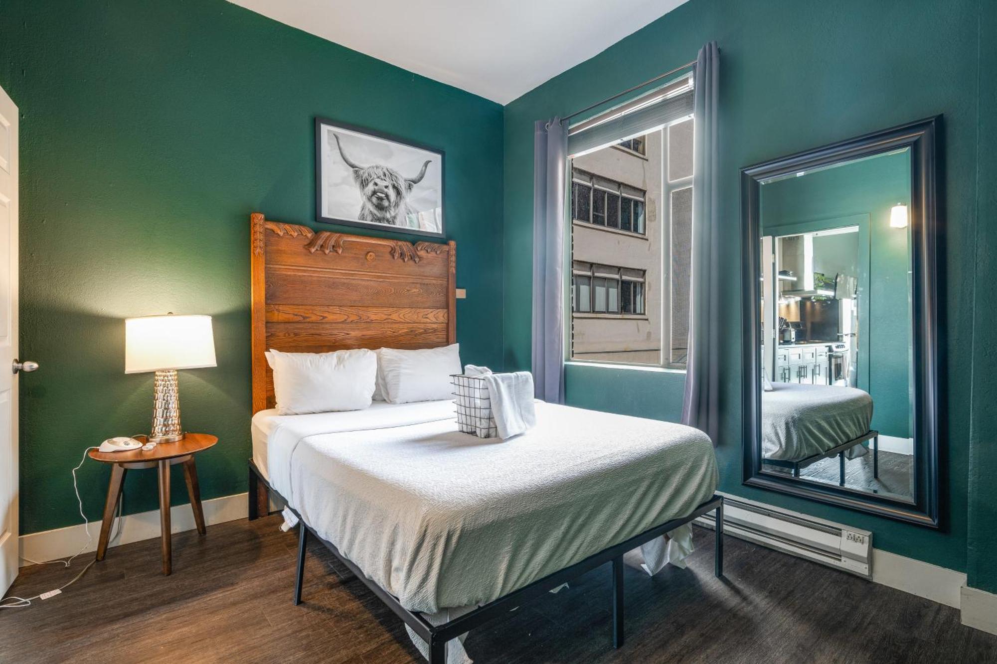 Oxford Apartment By At Mine Hospitality Seattle Buitenkant foto