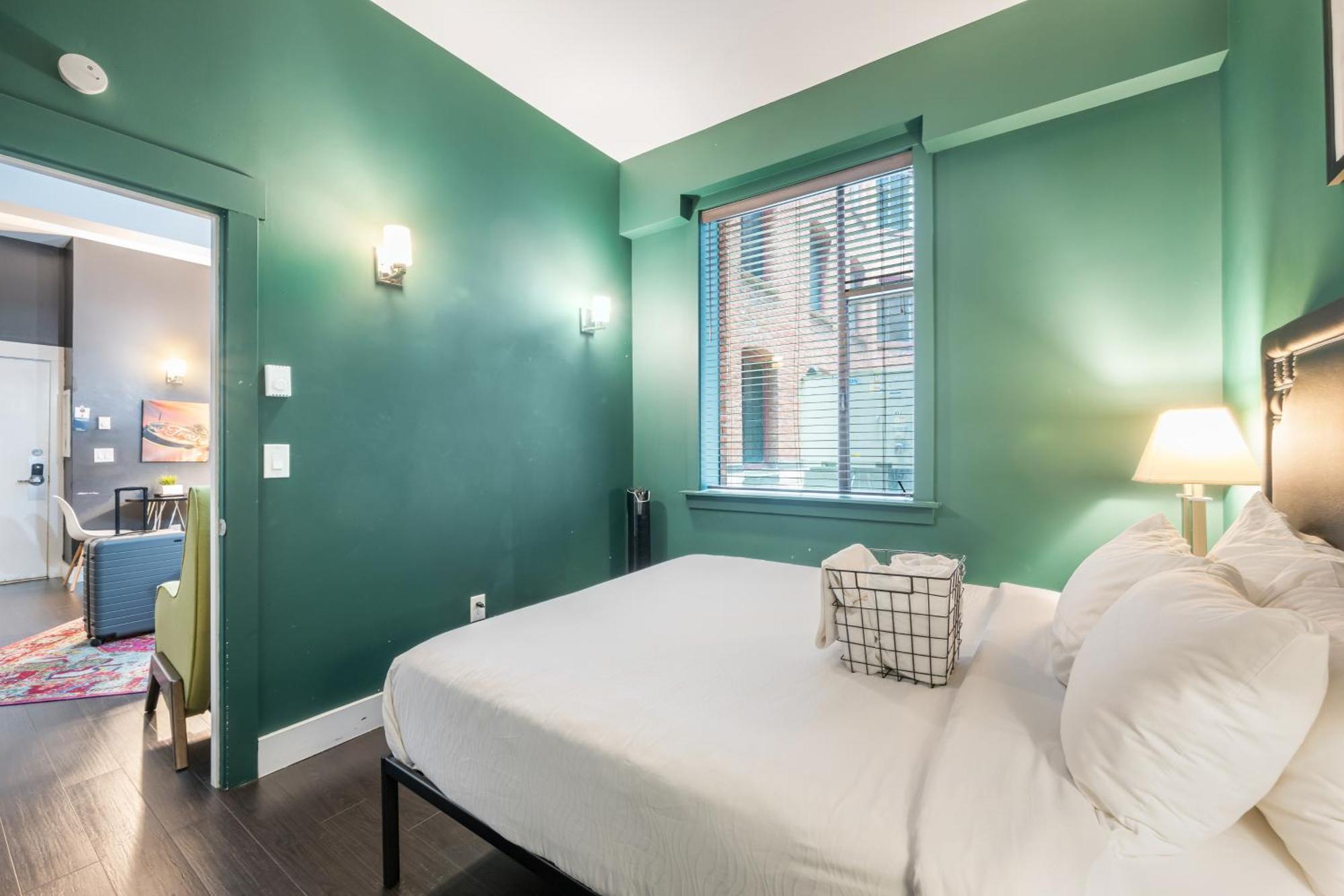 Oxford Apartment By At Mine Hospitality Seattle Buitenkant foto