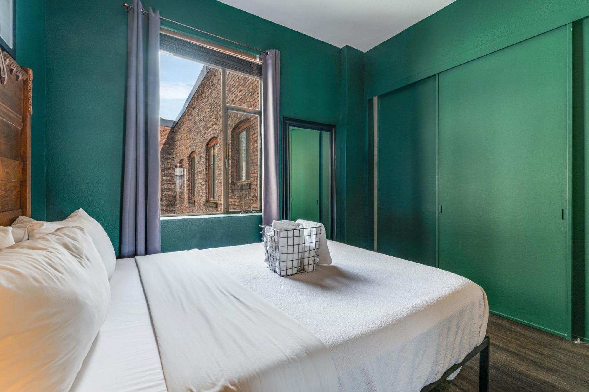 Oxford Apartment By At Mine Hospitality Seattle Buitenkant foto