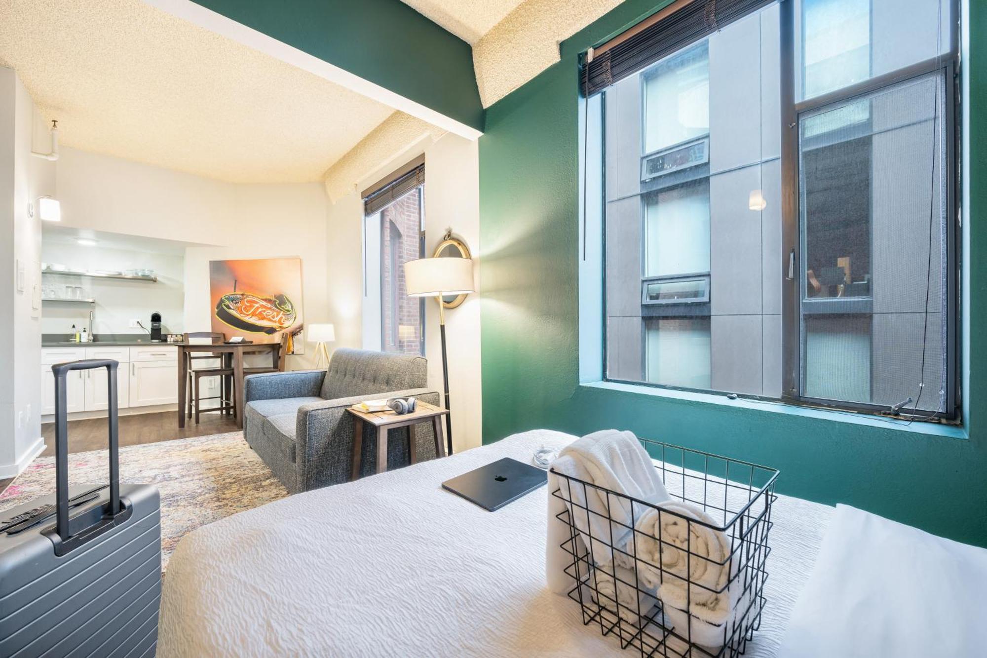 Oxford Apartment By At Mine Hospitality Seattle Buitenkant foto