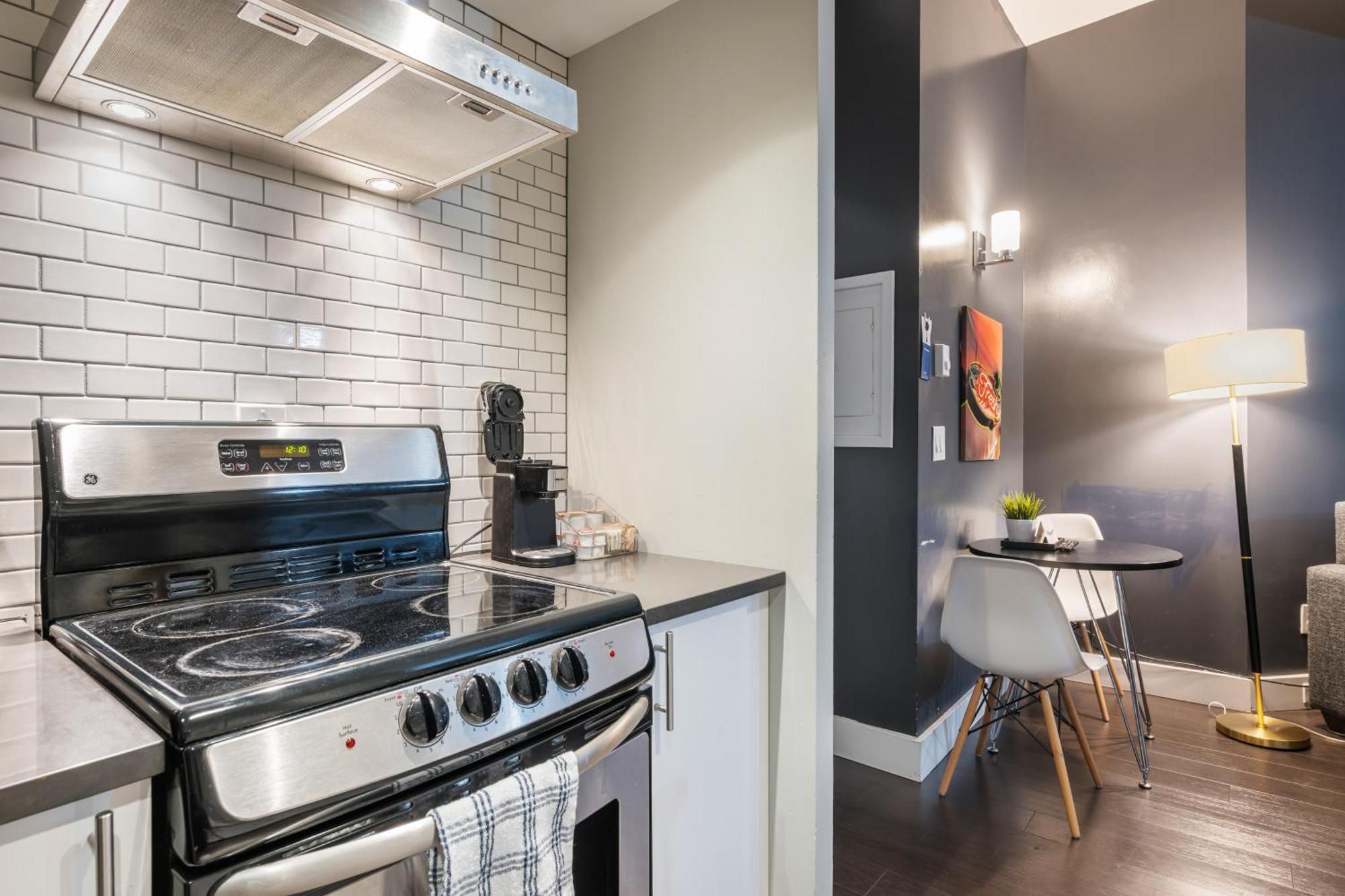 Oxford Apartment By At Mine Hospitality Seattle Buitenkant foto
