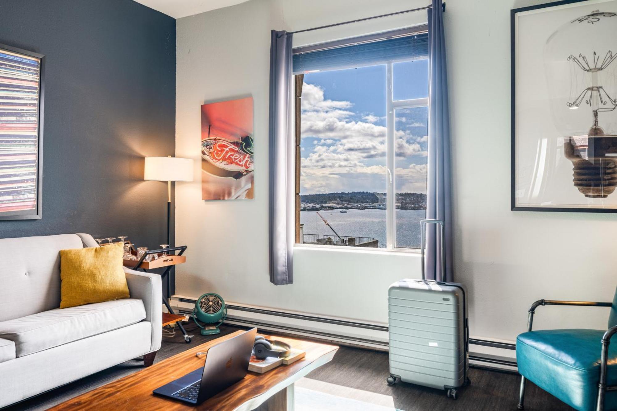 Oxford Apartment By At Mine Hospitality Seattle Buitenkant foto
