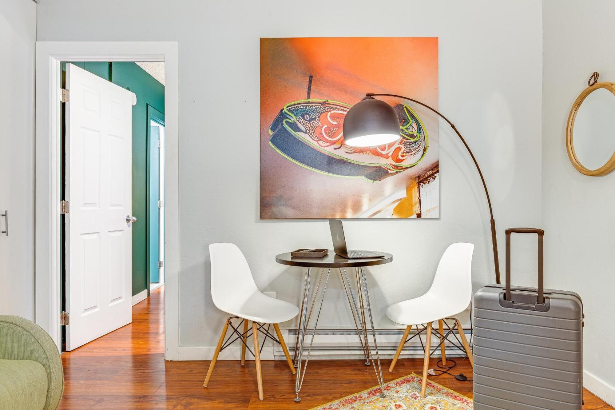Oxford Apartment By At Mine Hospitality Seattle Buitenkant foto